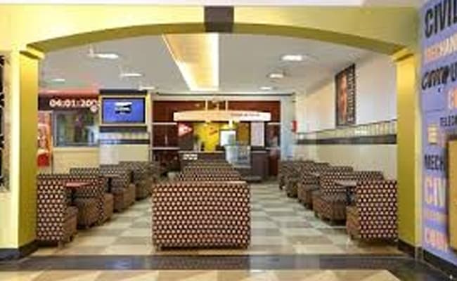 1-0000-layer-3-cafeteria