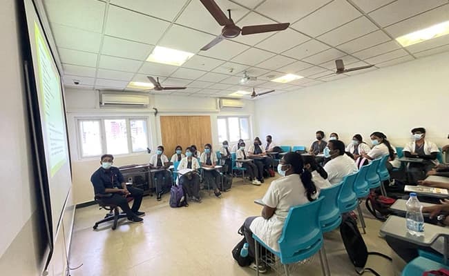 classroom1-classroom-14