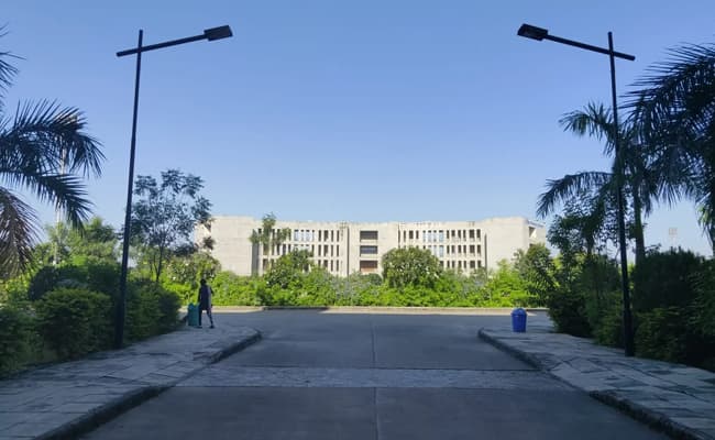 gujarat-national-law-university-gnlu-gandhinagar-infrastructure-0002-layer-3-infrastructure