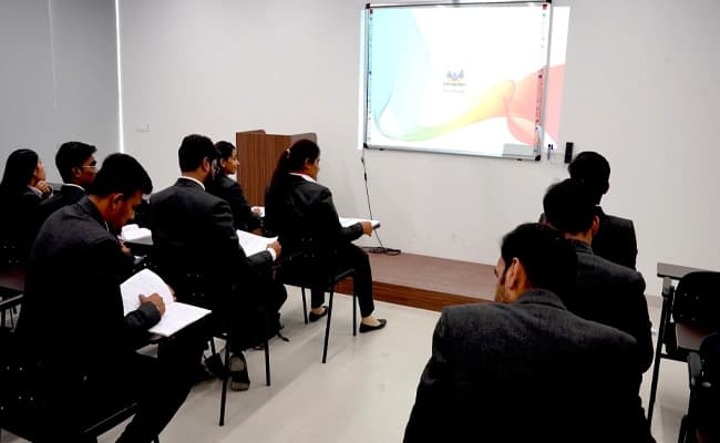 ISBMS, Pune Classroom 3.webp