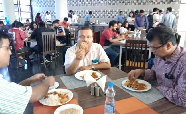 gallery-0007-cafeteria2-cafeteria-4