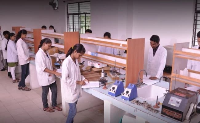 KIT, Kanpur Labs 1.webp