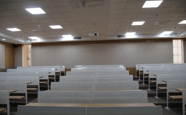 gallery-0002-class3-classroom-27