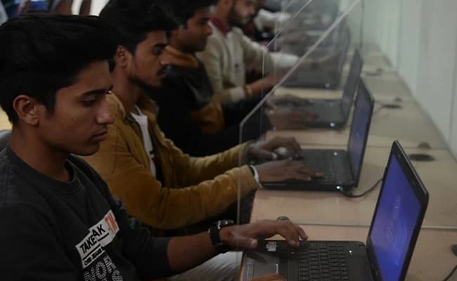 AGI, Greater Noida Labs 1.webp