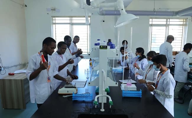 C. V. Raman Global University, Bhubaneswar Labs 2.webp