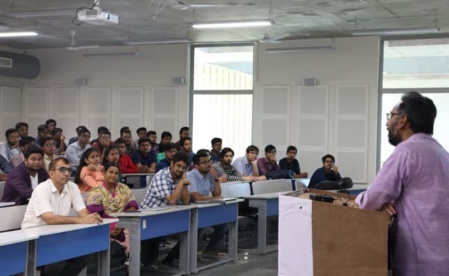 gallery-0003-class1-classroom-4