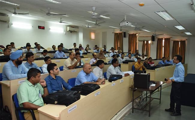 3-0003-layer-2-classroom
