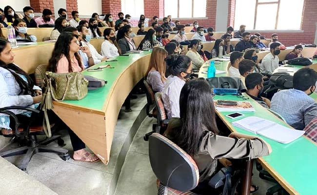 classroom-3-classroom-44