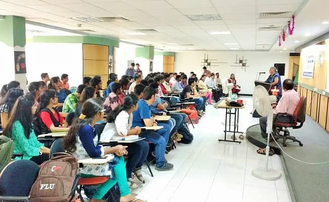class-0000-layer-10-classroom