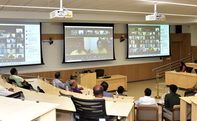 gallery-0001-class4-classroom-81