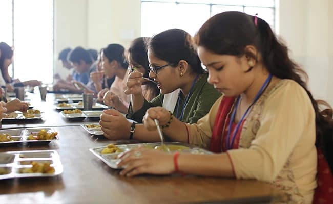 cafeteria-2-cafeteria-15