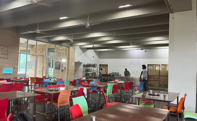 gallery-0012-cafeteria1-cafeteria