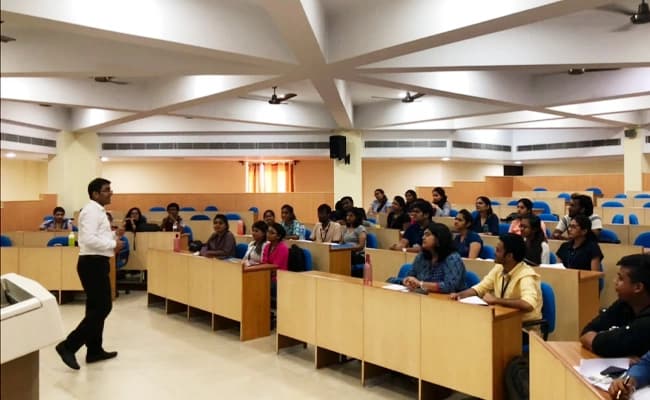 SXUK, Kolkata Classroom 4.webp