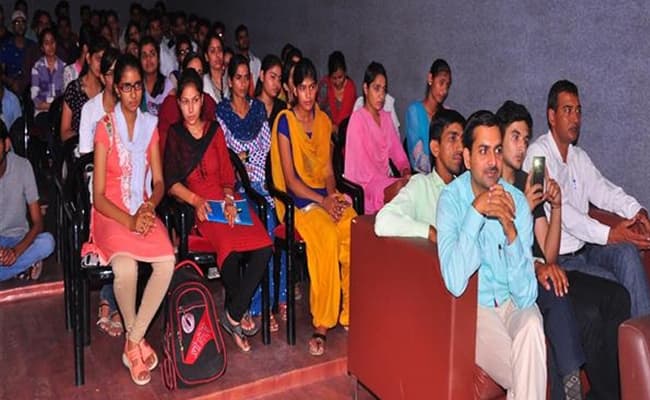 rps-degree-college-4-classroom
