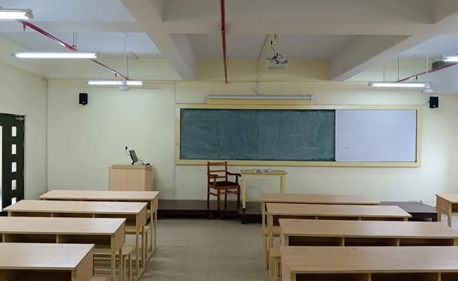 SXUK, Kolkata Classroom 3.webp