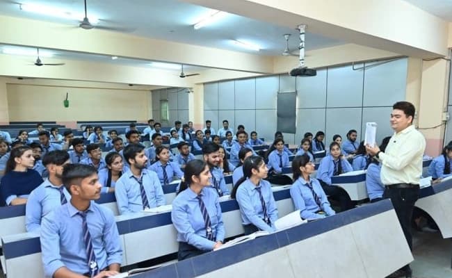 classroom3-classroom-17