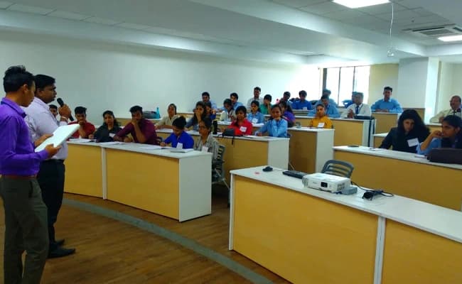 UKSIMSR, Mumbai Classroom 5.webp