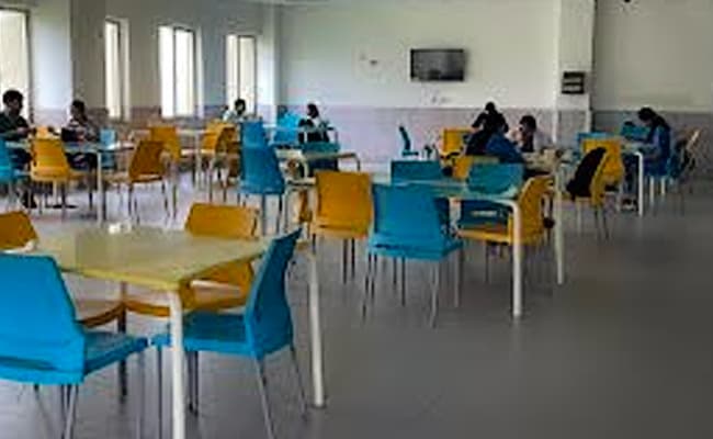 1-0001-cafeteria-cafeteria-2