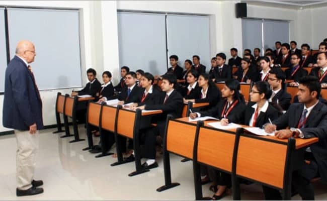 MET IPGDM, Mumbai Classroom 3.webp