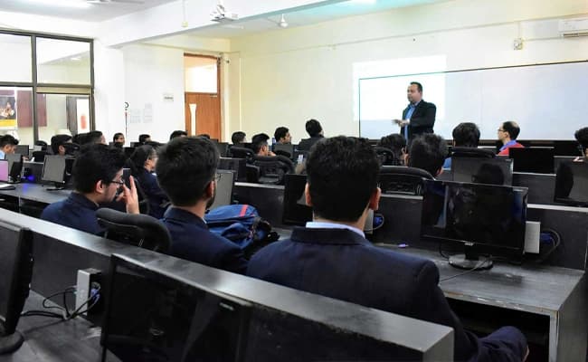 classroom-2-classroom-90