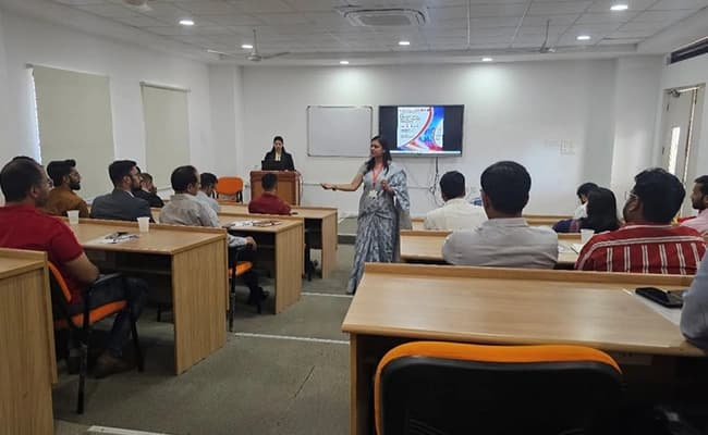 class2-classroom-27