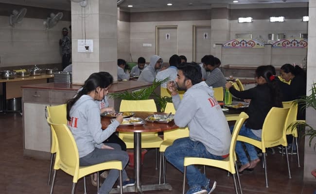 DMI, Patna Cafeteria 2.webp