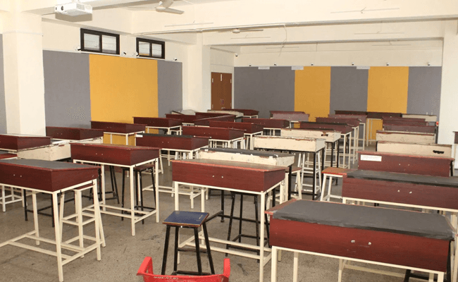 MMIT, Pune Classroom 3.png