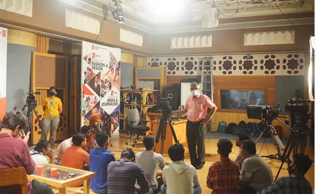 gulshan-kumar-film-television-institute-of-india-gkftii-room-0001-layer-4-classroom