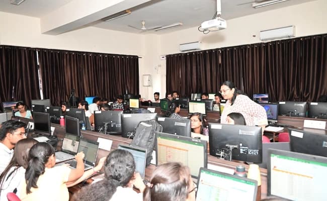 classroom-3-classroom-82