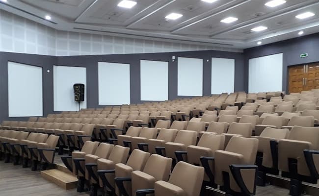 1-0001-layer-4-classroom-110