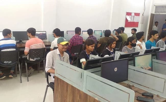 University of Lucknow Labs 5.webp