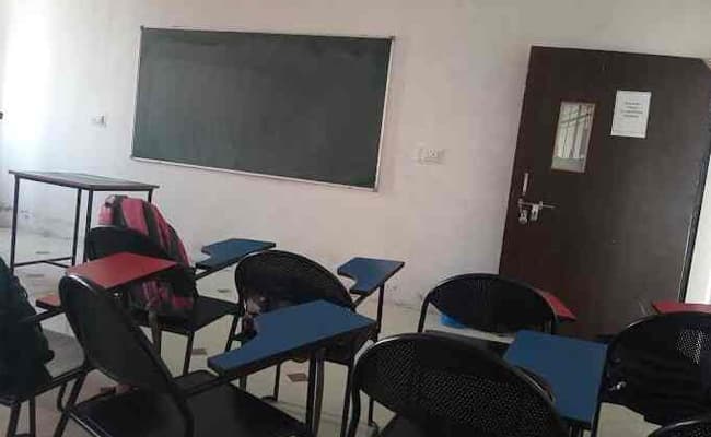 1-0002-layer-3-classroom-130