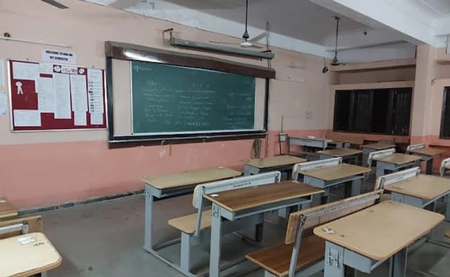 IMS, Indore Classroom 2.webp