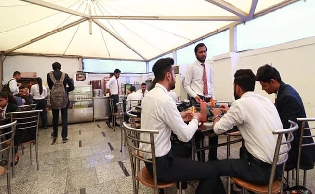 APIM Jasola Vihar, Delhi Cafeteria 2.webp