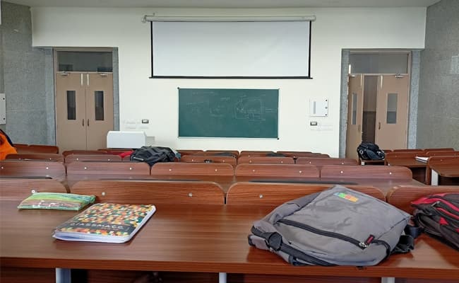 2-0009-classroom-classroom-4