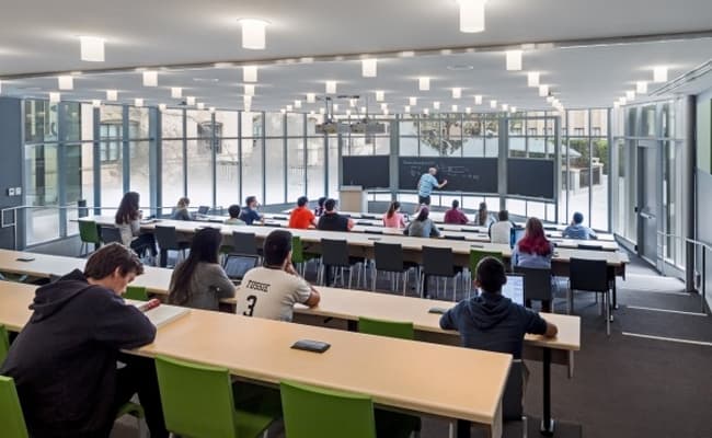 gallery-0004-class1-classroom-105