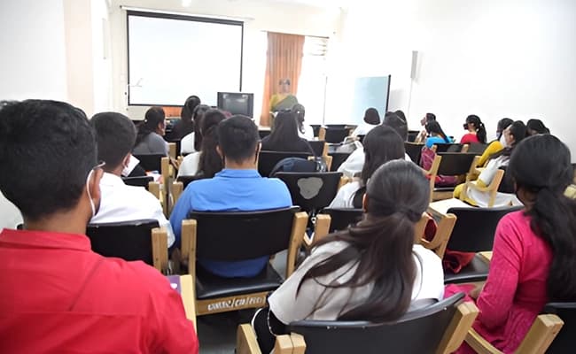 class4-classroom-15