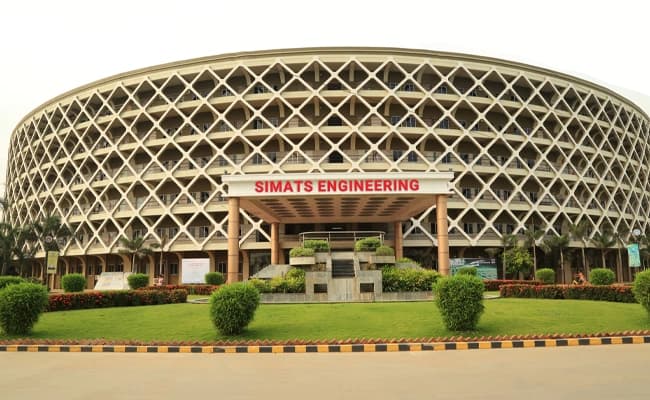 SIMATS, Chennai Infra 1.webp