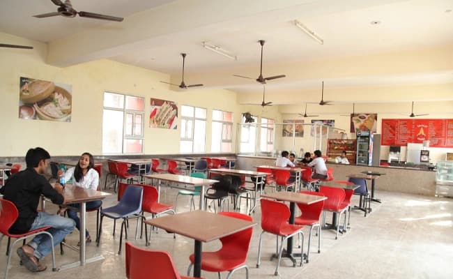 GNIOT, Greater Noida Cafeteria 1.webp