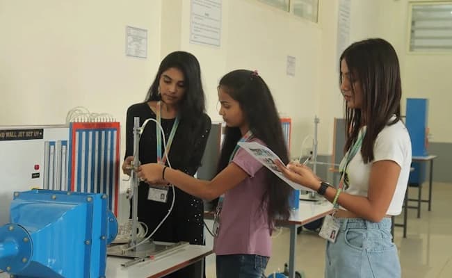 GCEM, Bangalore Labs 5.webp