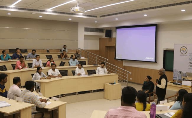 gallery-0003-class2-classroom-82