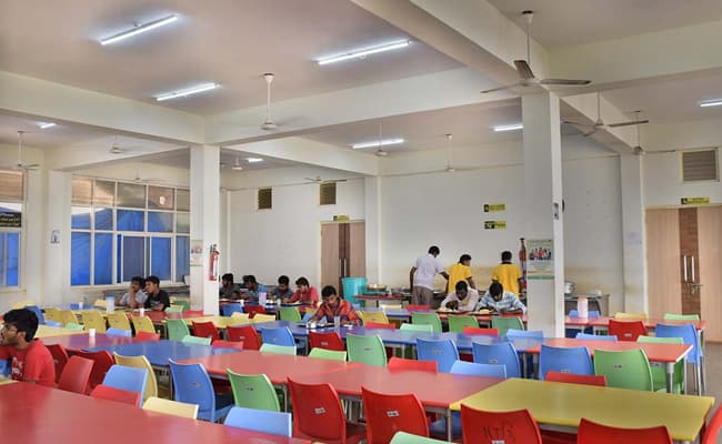 gallery-0010-cafeteria1-cafeteria-6