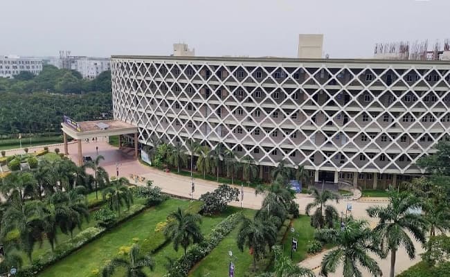 SIMATS, Chennai Infra 4.webp