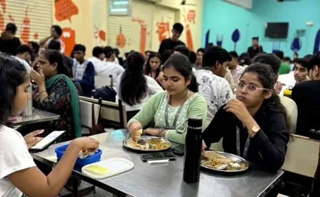 cafeteria-1-cafeteria-56