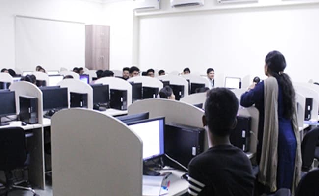 MKES, Mumbai Labs 2.webp