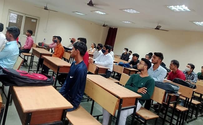 classsroom-2-classroom