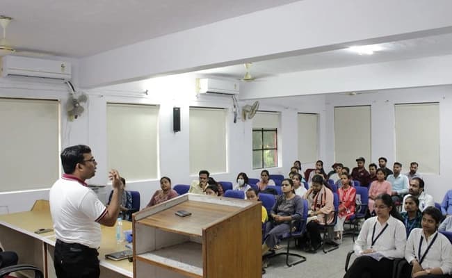 IPM, Lucknow Classroom 2.webp