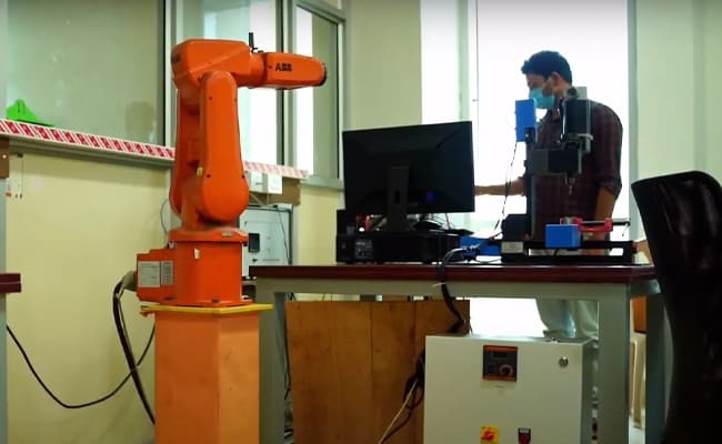 gallery-0016-lab1-lab-2