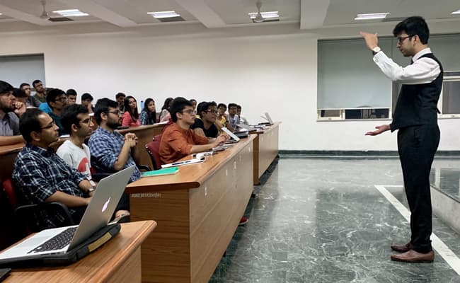 rajiv-gandhi-national-university-of-law-rgnul-patiala-classroom-0003-layer-2-classroom