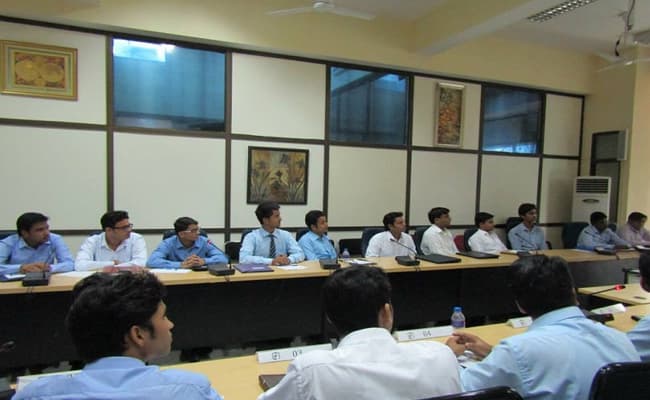 gallery-0002-class3-classroom-102